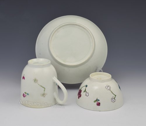 Antiques Atlas - First Period Worcester Harvest Bug Trio as788a149