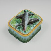 Stunning George Jones Majolica Sardine Box C.1875