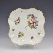 Worcester Porcelain Spotted Fruit Dessert Dish