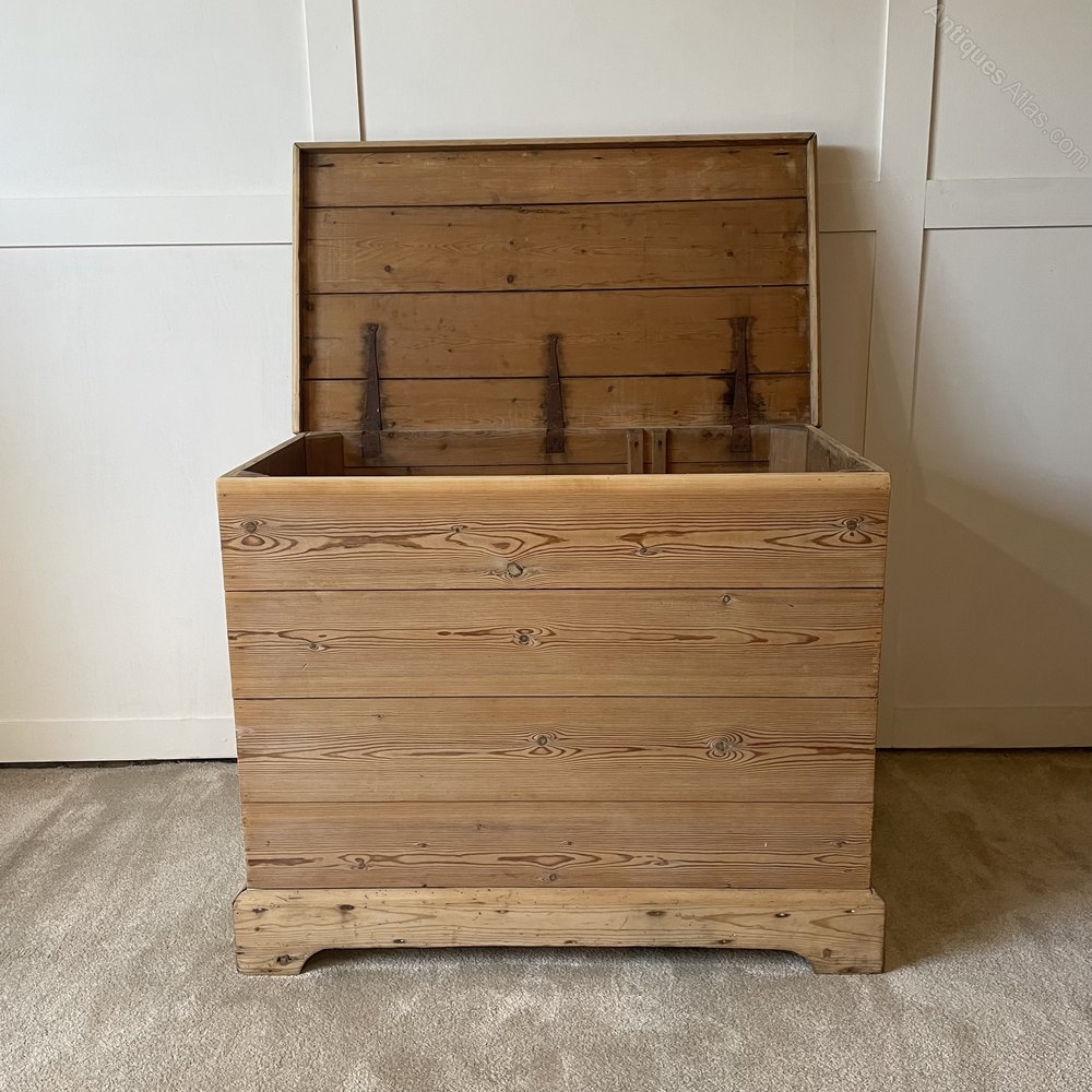 Large Pine Grain Bin Chest Antiques Atlas