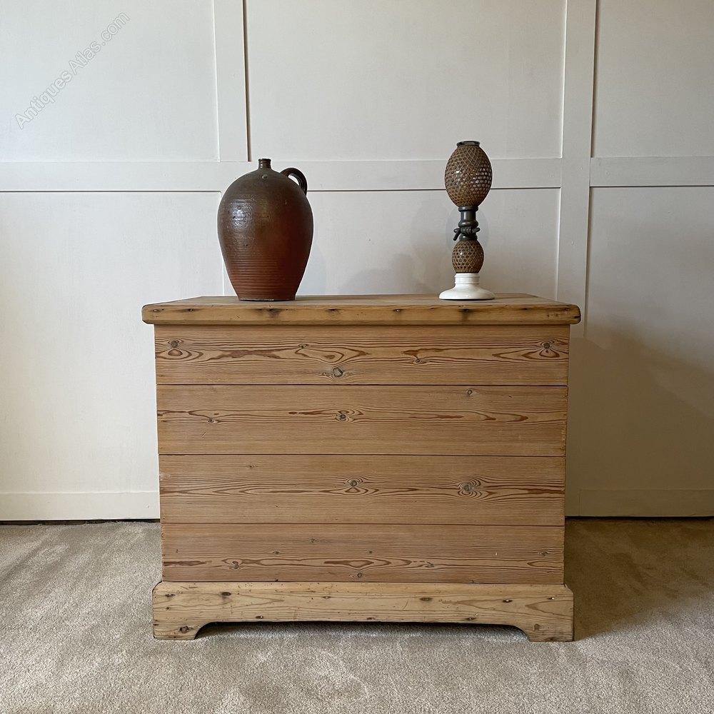 Large Pine Grain Bin Chest Antiques Atlas
