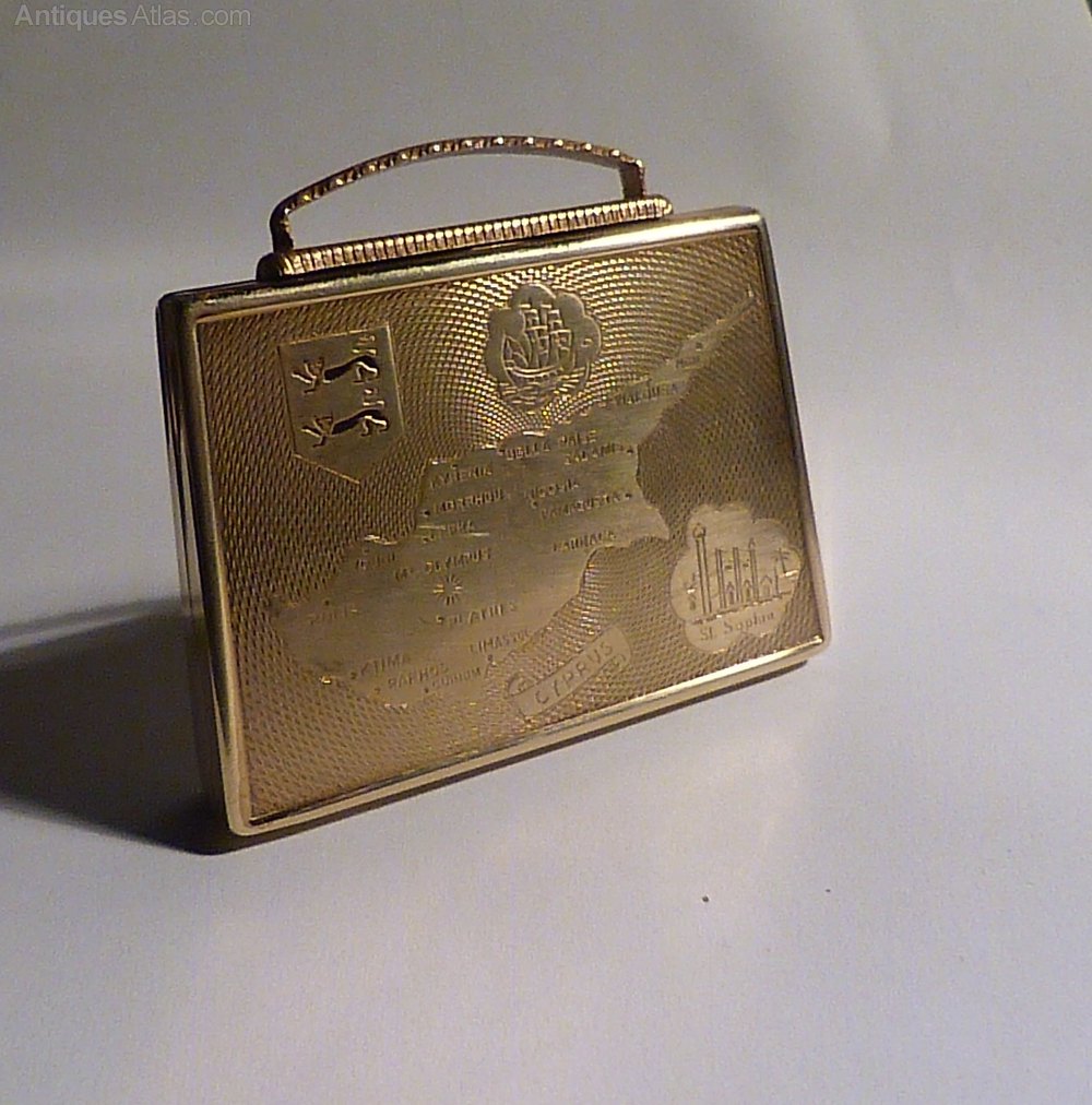 Antiques Atlas Christmas Gifts For Her Handbag Compact 1950s