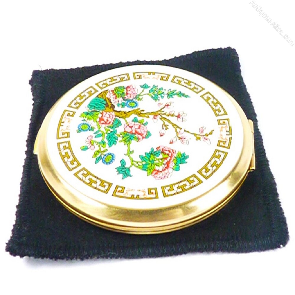 Antiques Atlas - Vintage Stratton Compact Mirror 1970s Era as395a2824