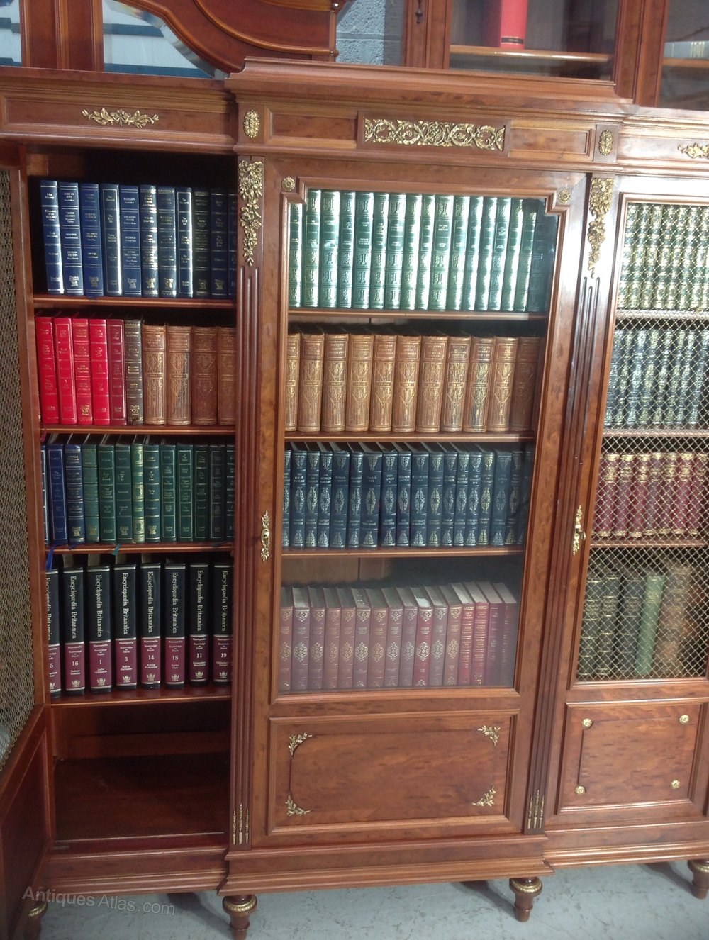 French Bookcase With Brass Detailing as819a291 / VI 914 Antiques Atlas