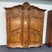Stunning Carved Oak Armoire 