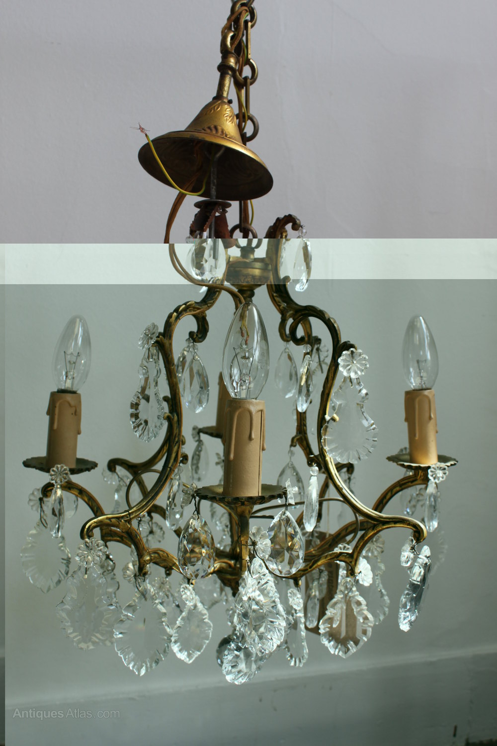 vintage french chandelier        
        <figure class=