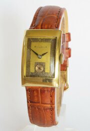 1941 Mid-size Bulova Wrist Watch