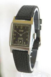 Mid-size 1940s Verdal Wrist Watch