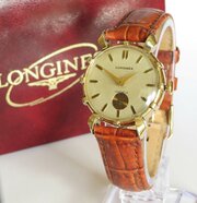 Mid-size 1950s Longines Wrist Watch