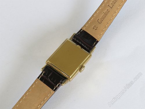 Antiques Atlas - Mid-size Bulova Wrist Watch, 1948 as170a9568