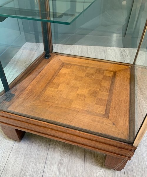 Shop Display Antiques Atlas