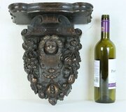English 17th / 18th Century Carved Oak Bracket