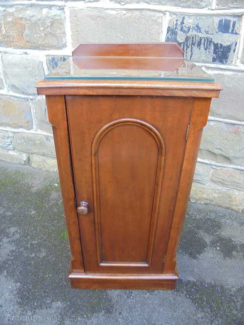 Antique Mahogany Bedside Antiques Atlas