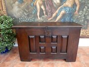 Large Coffer With Key Country Oak  1630 