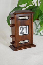 Mahogany Perpetual Calendar