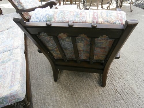 Antiques Atlas - Ercol Colonial 3 Piece Suite as302a1083 / 5557