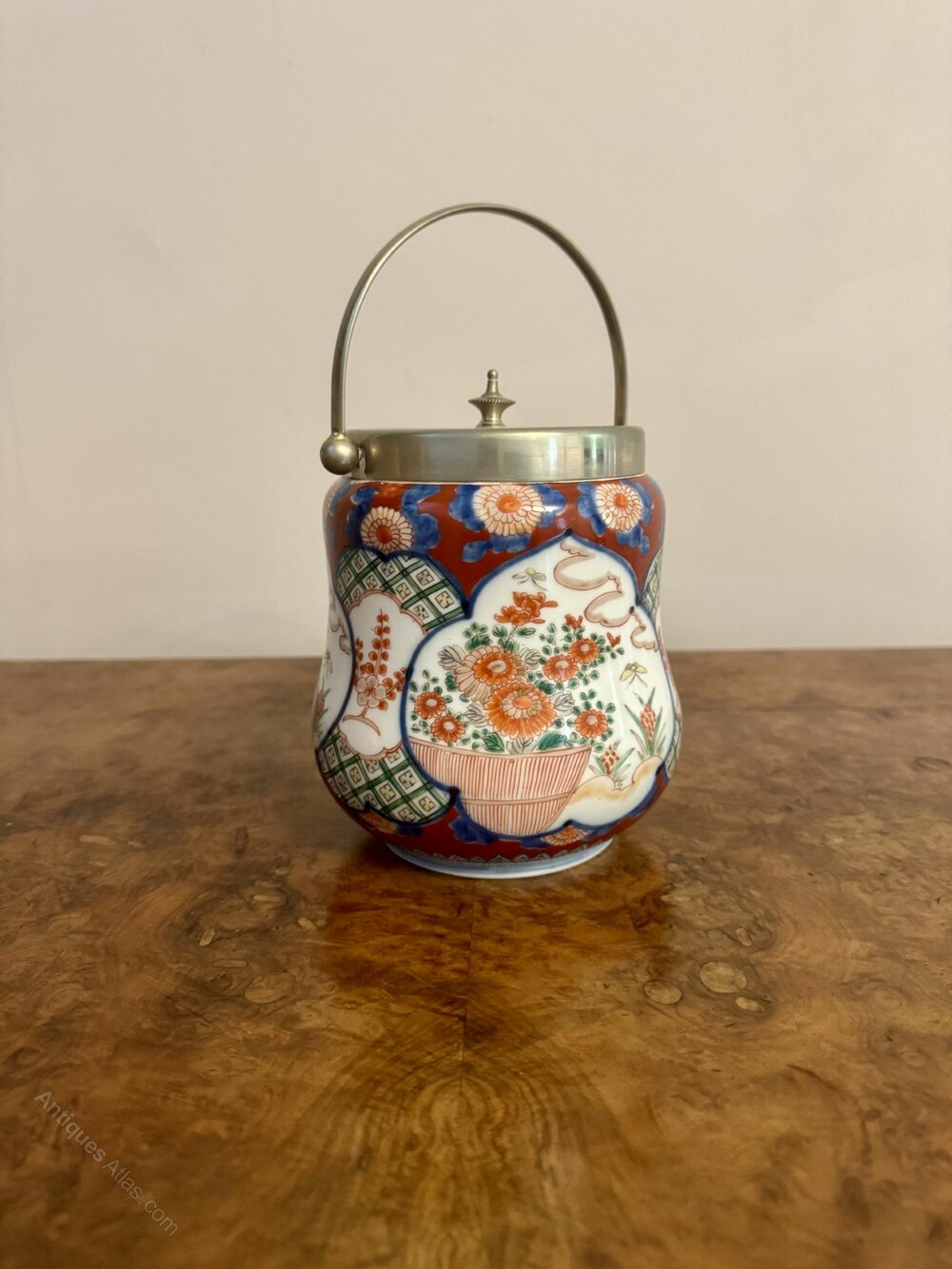 その他 IMARI Antiques Atlas - Unusual Antique Japanese Imari Biscuit Barrel