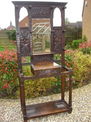 Green Man Carved Oak Hall Stan