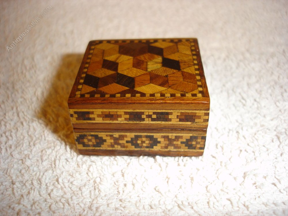 Antiques Atlas Tumbling Block Tunbridge Ware Stamp Box as577a083 / TBT85