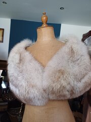 Arctic Fox Wrap/stole