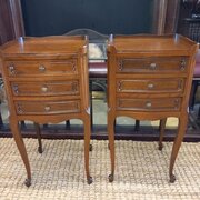 A Pair Of Oak Bedside / Lamp Tables