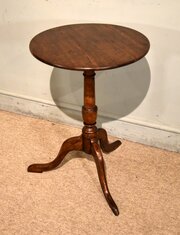 18th Century Small Oak Tripod Lamp / Wine Table