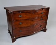 George III Serpentine Mahogany Chest - Provenance