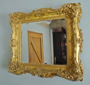 Georgian Giltwood Frame With Bevelled Mirror Plate