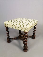 William And Mary Design Spiral Carved Walnut Stool
