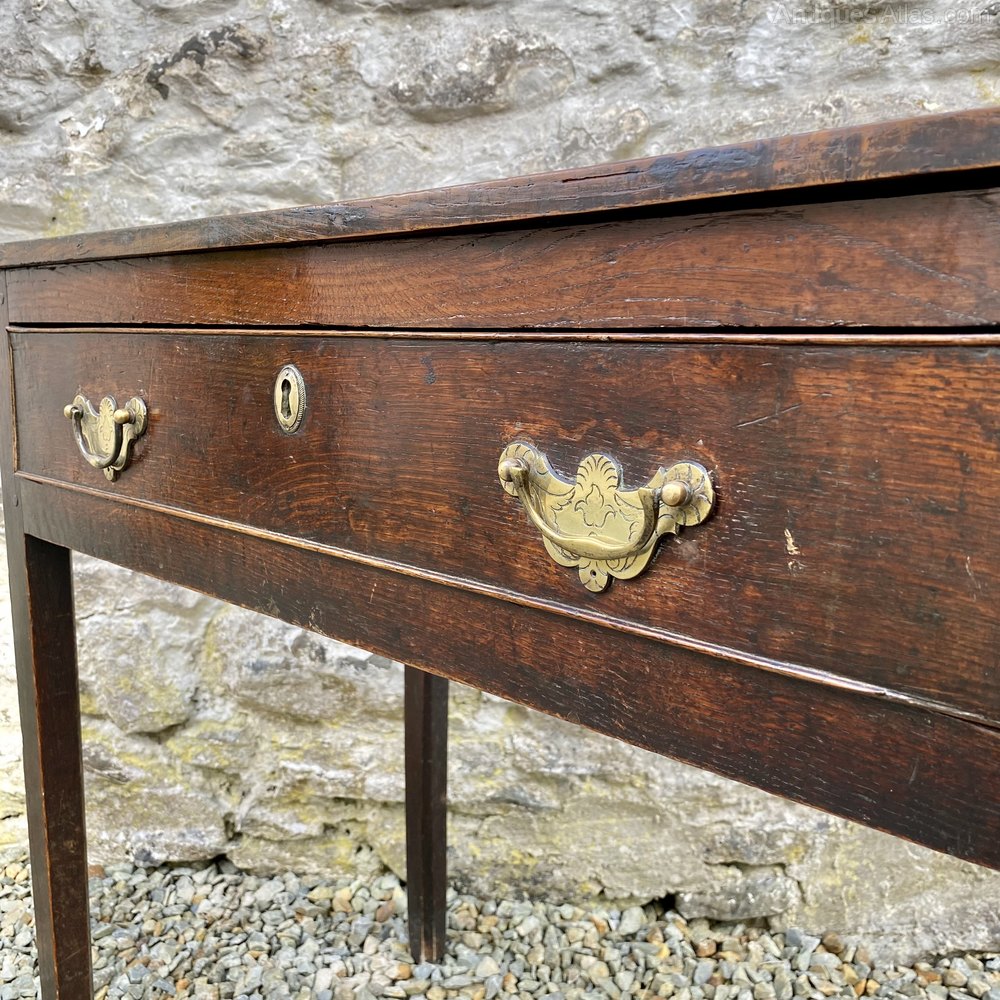 Small 18thC Welsh Oak Side Table Antiques Atlas