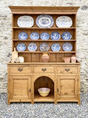 Welsh Pine Dig Kennel Cottage Dresser