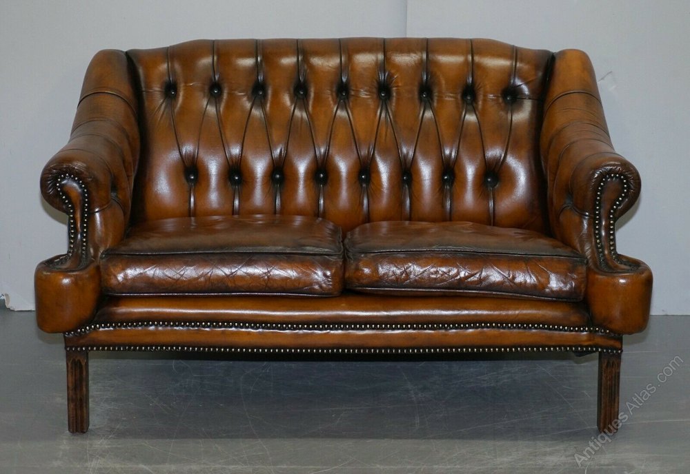Antiques Atlas Restored Lutyen’s Viceroy Style Chesterfield Sofa