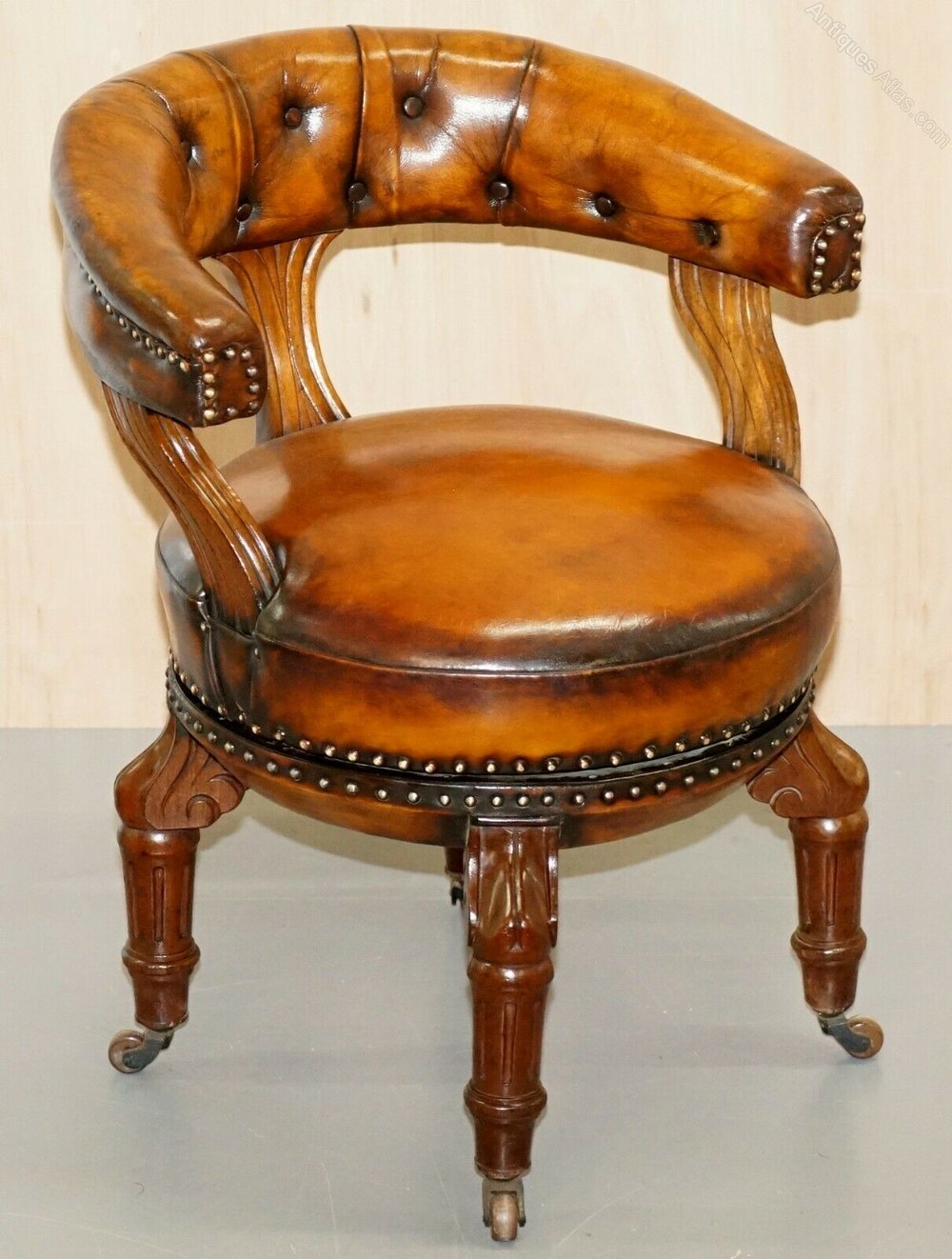 Chesterfield Office Chair With Pneumatic Lift Black Bonded