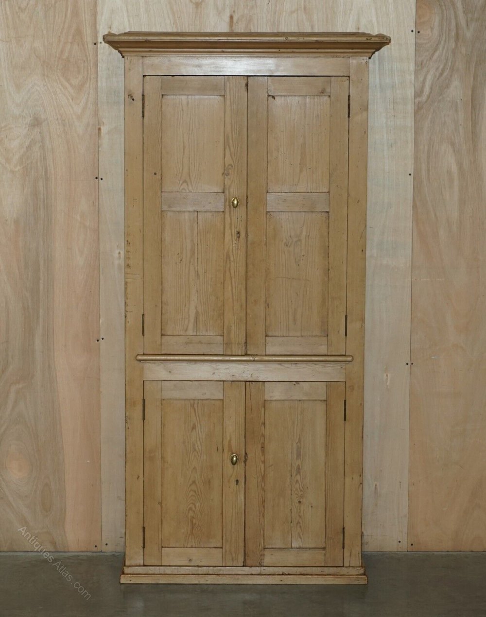 Victorian Pine Housekeepers Pot Linen Cupboard Antiques Atlas