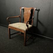 Early 18th Century Large Walnut Armchair 