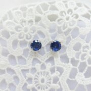  Vintage 18ct Gold Sapphire Stud Earrings 