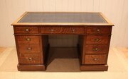 Large Edwardian Figured Oak Pedestal Desk