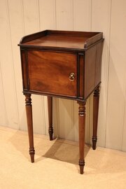 Mid 19th Century Mahogany Night Stand 