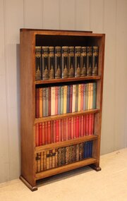 Small Proportioned Oak Open Bookcase 