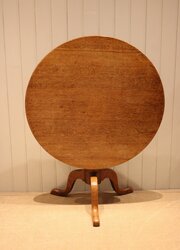 Substantial Early 19th Century Oak Tilt Top Table