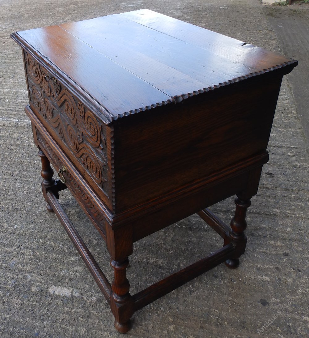 1800s Box On Stand Antiques Atlas