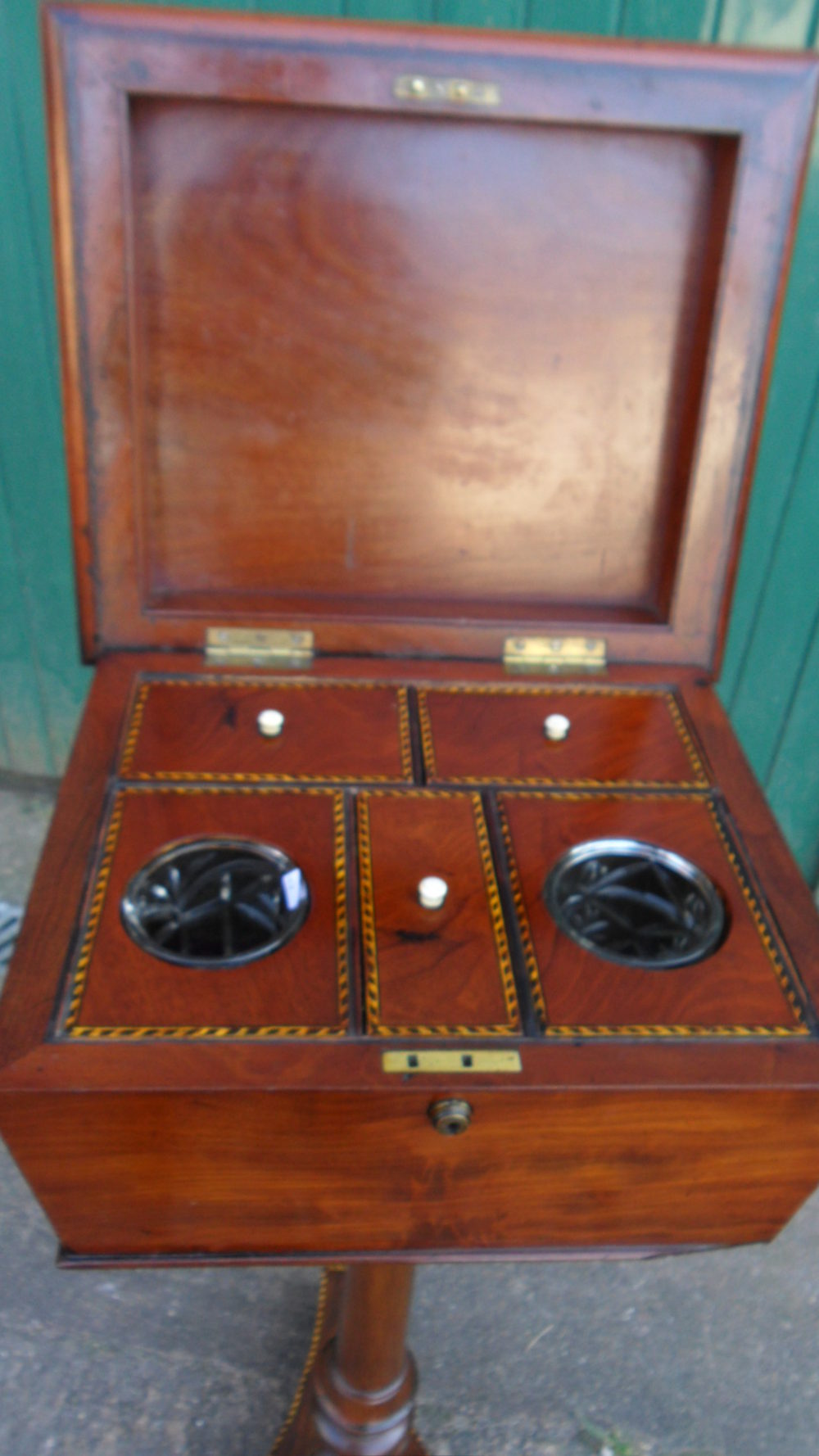 Antiques Atlas Early Victorian Teapoy