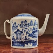 A Late 18th Century Chinese Tea Pot. 