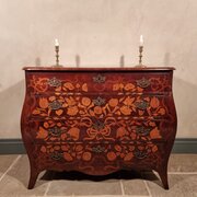 An 18th Century Marquetry Chest Of Drawers. 